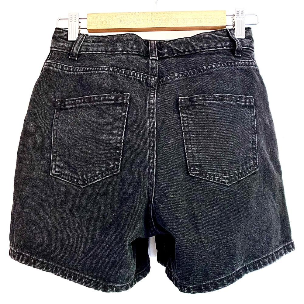 NWT ASOS HIGH WAIST SHORTS Black Denim - Size 4 US